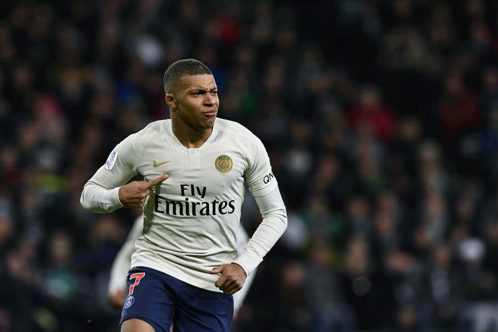 拉塞尔：哈登进攻会出其不意&他能够巧妙地操控防守者 你得研究他